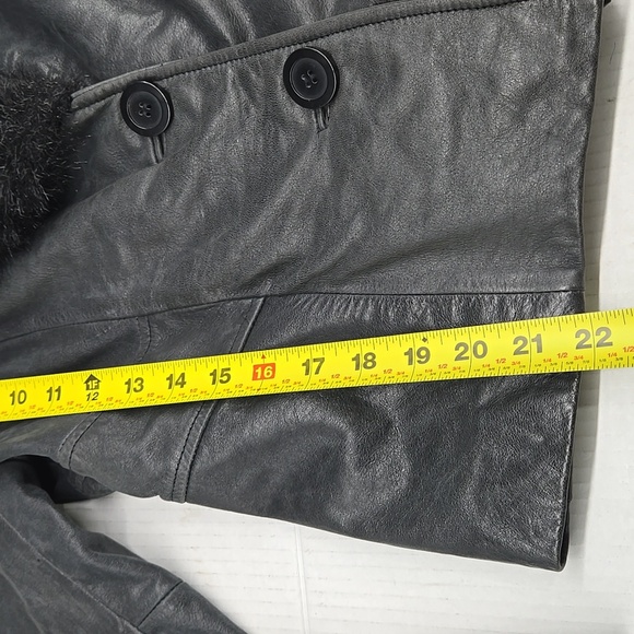GUESS Black Faux Fur Collar Leather Jacket M - Picture 7 of 12